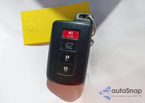 2016 Toyota Highlander Xle V6 z USA, uszkodzony, nr VIN 5TDJKRFH0GS313735